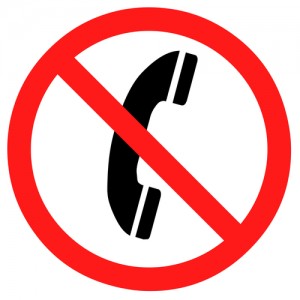 NO TELEPHONE
